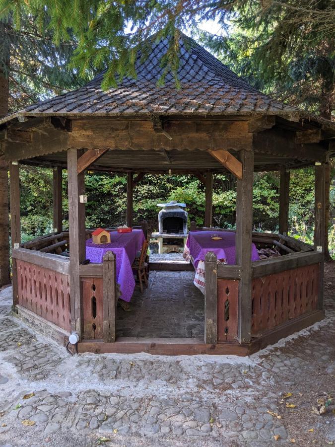 Cabana Serenade Sucevita Ngoại thất bức ảnh